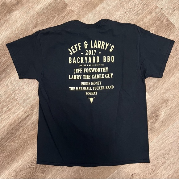 Jeff Foxworthy Larry Backyard BBQ ‘17 A1 - Picture 3 of 3